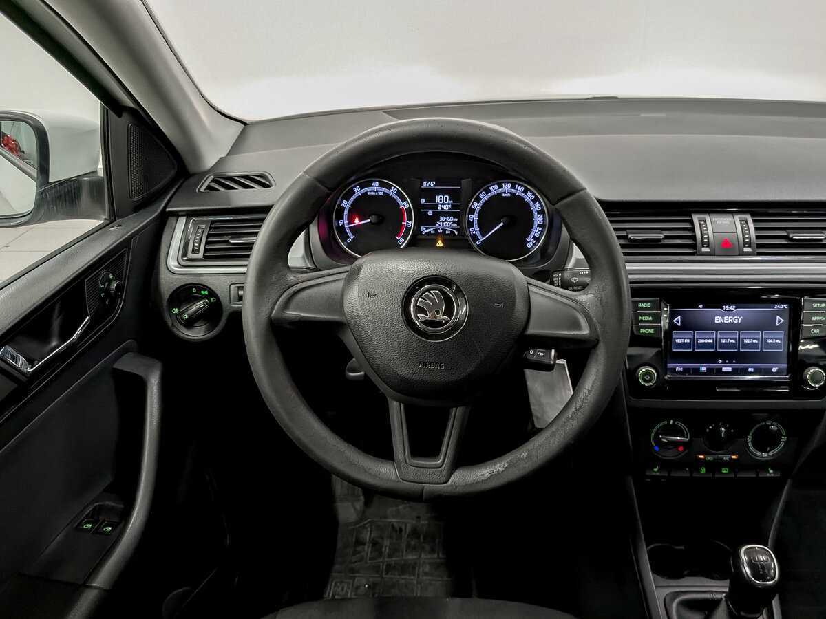 Купить Skoda Rapid, 2017, 240 992 км, фото №20