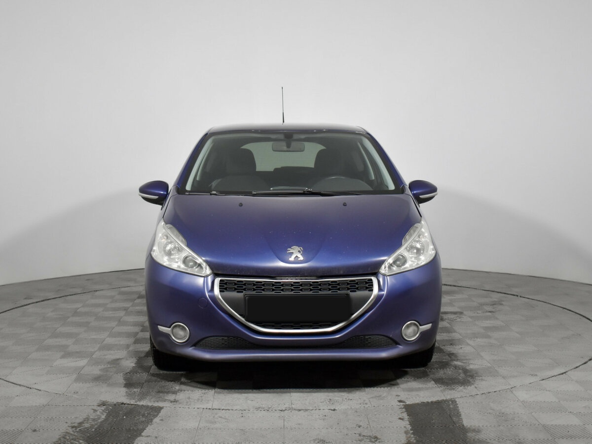 Купить Peugeot 208 I, 2013, 272 500 км, фото №2