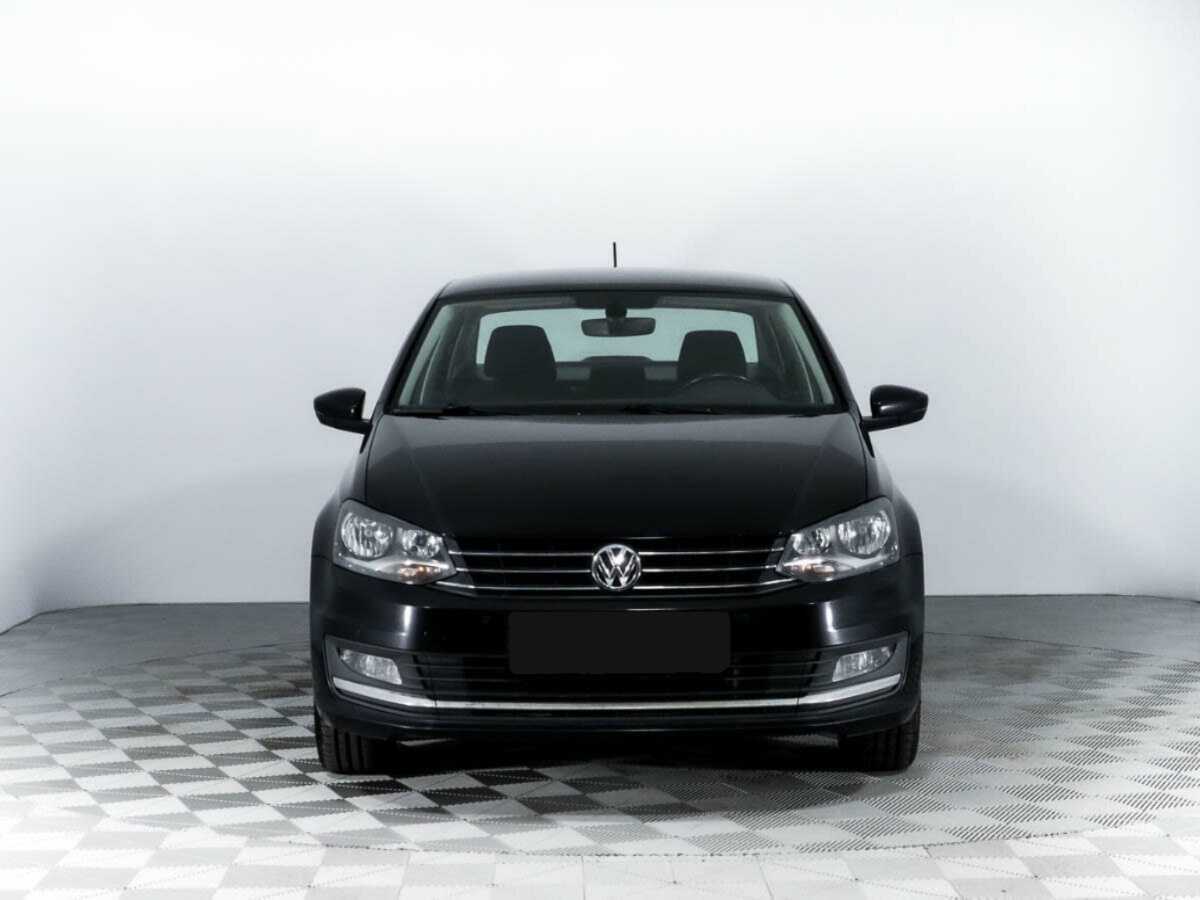 Купить Volkswagen Polo, 2017, 66 000 км, фото №2