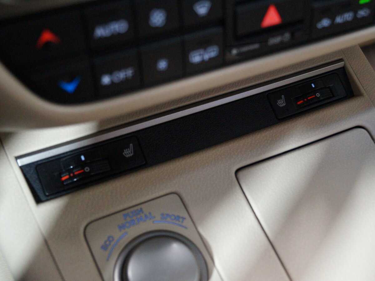 Купить Lexus ES 250, 2012, 179 000 км, фото №20