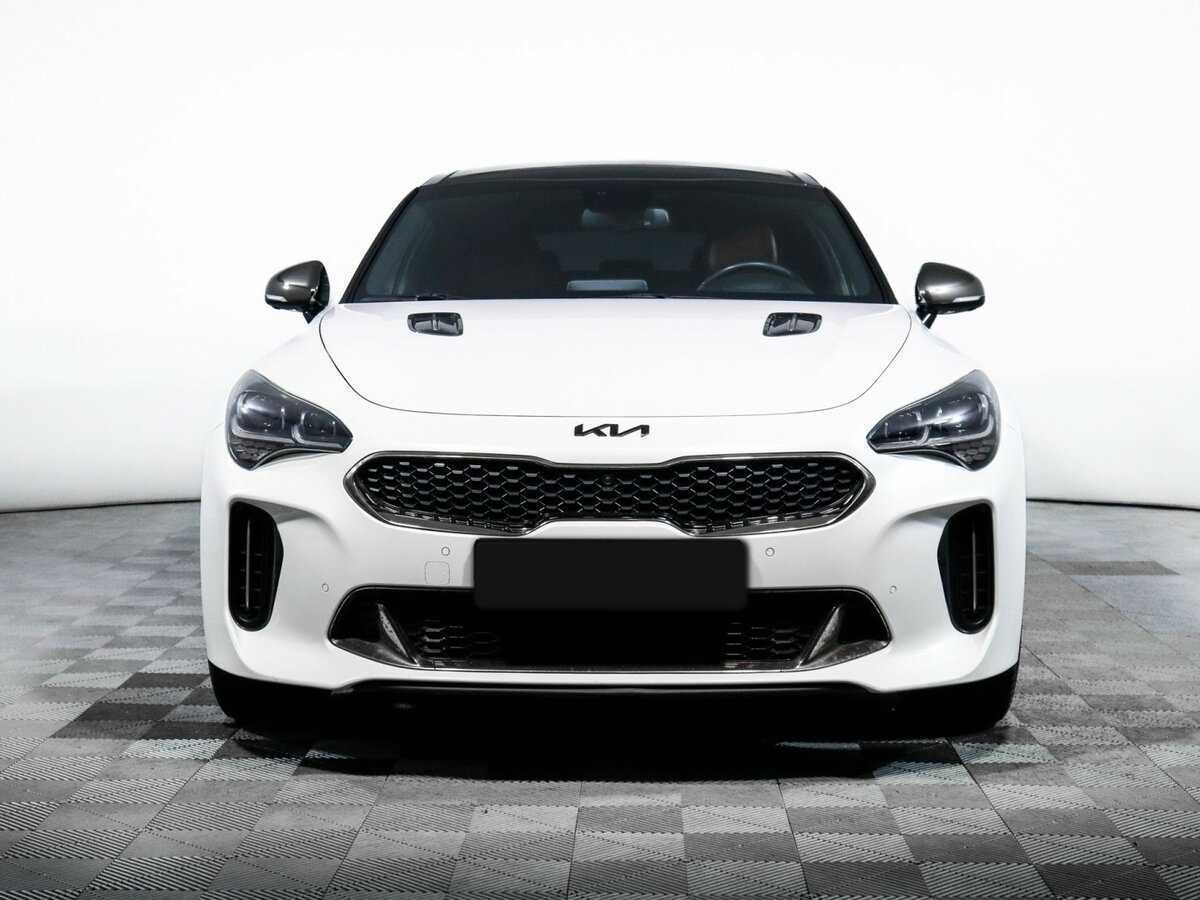 Купить Kia Stinger, 2020, 126 867 км, фото №2