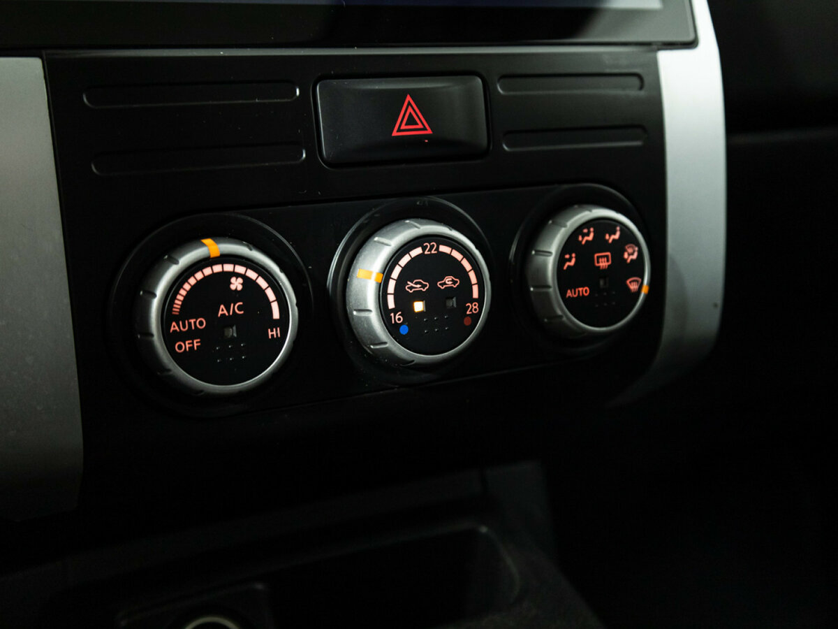 Купить Nissan X-Trail II Рестайлинг, 2013, 331 602 км, фото №13
