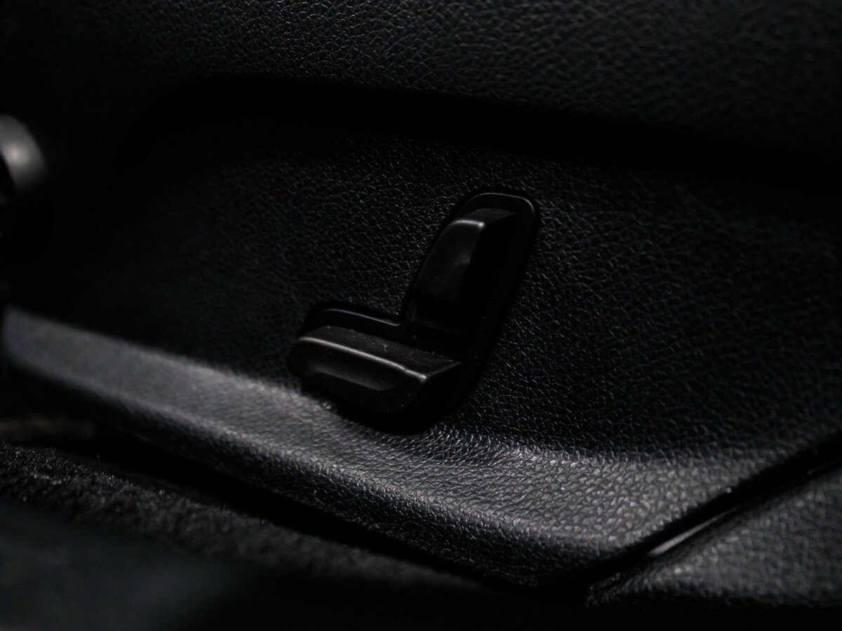 Купить Mercedes-Benz E-Класс 220 d V (W213, S213, C238), 2019, 126 600 км, фото №13