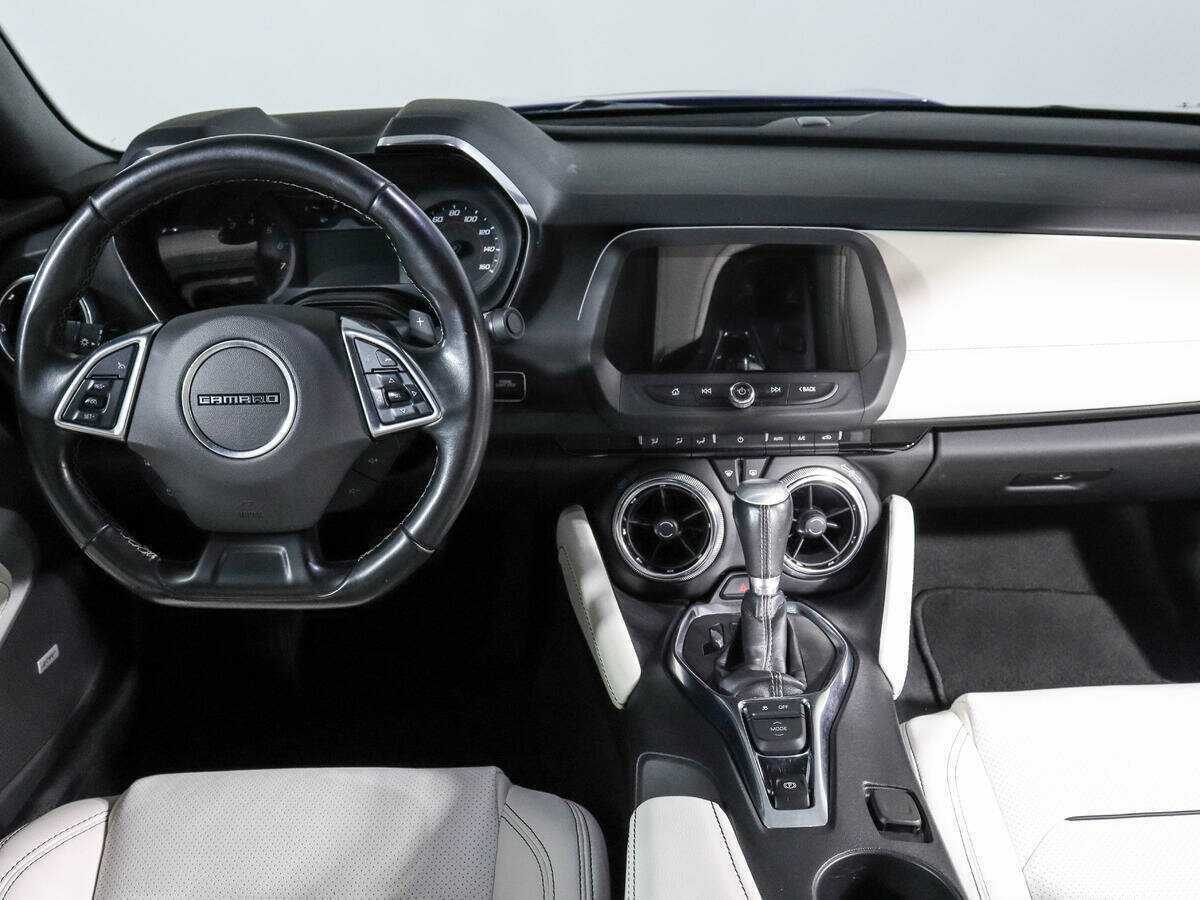 Купить Chevrolet Camaro SS, 2020, 37 248 км, фото №10