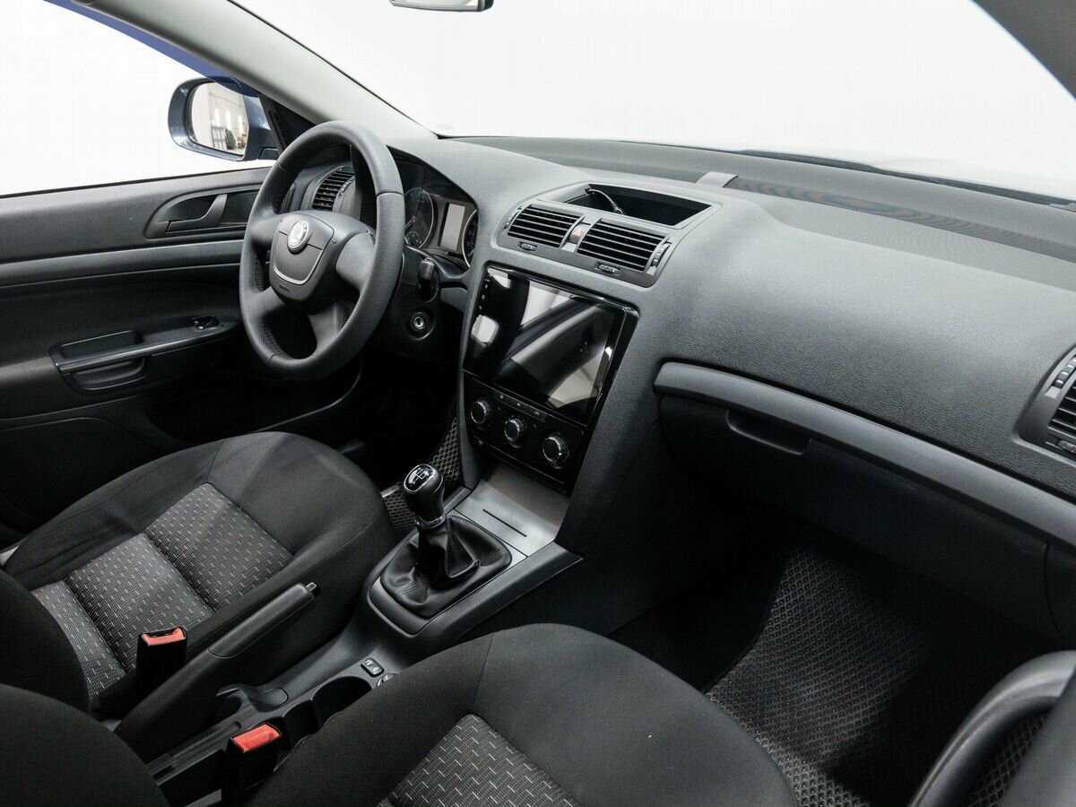 Купить Skoda Octavia, 2011, 190 000 км, фото №8