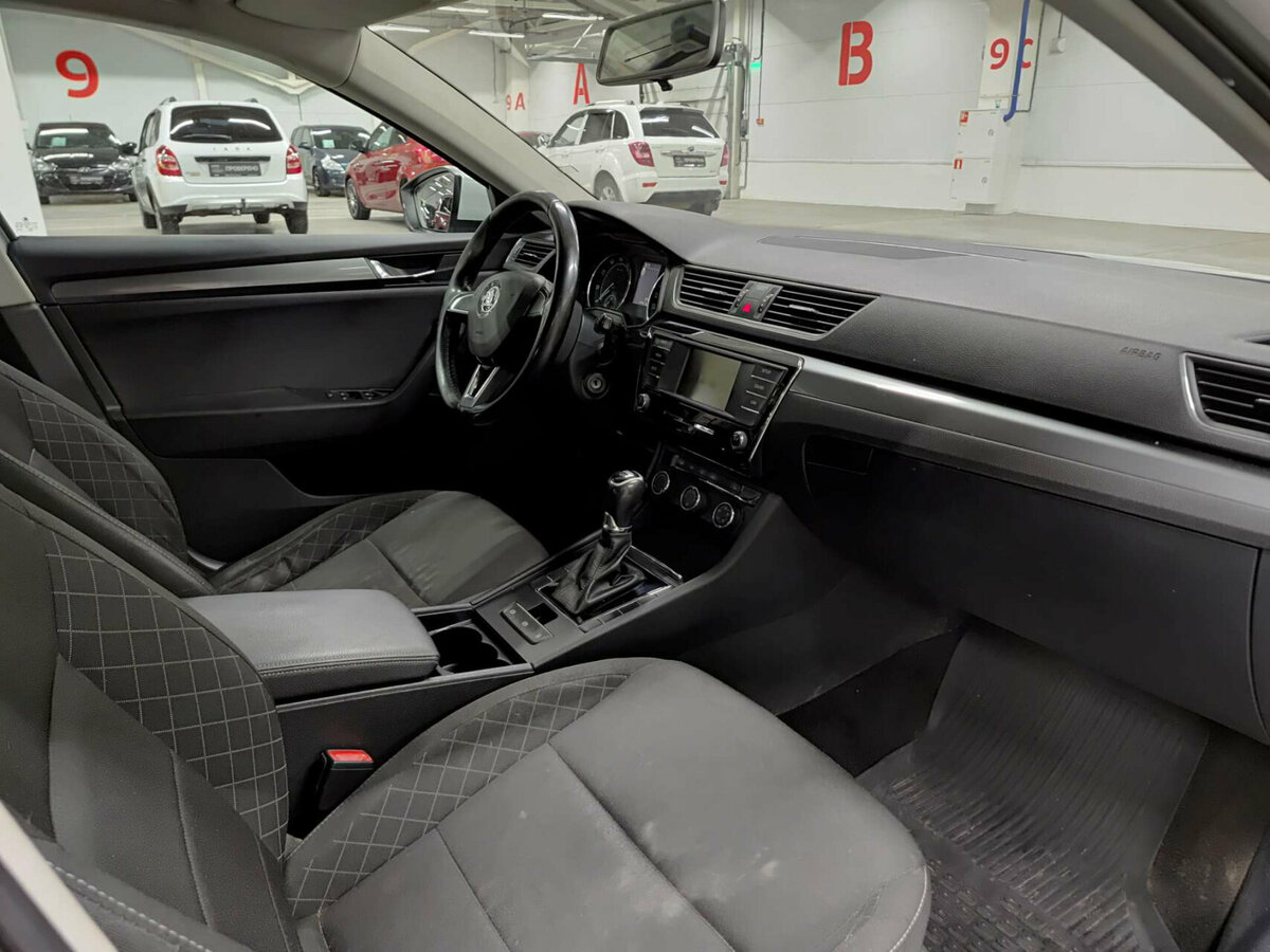 Купить Skoda Superb III, 2016, 244 516 км, фото №10