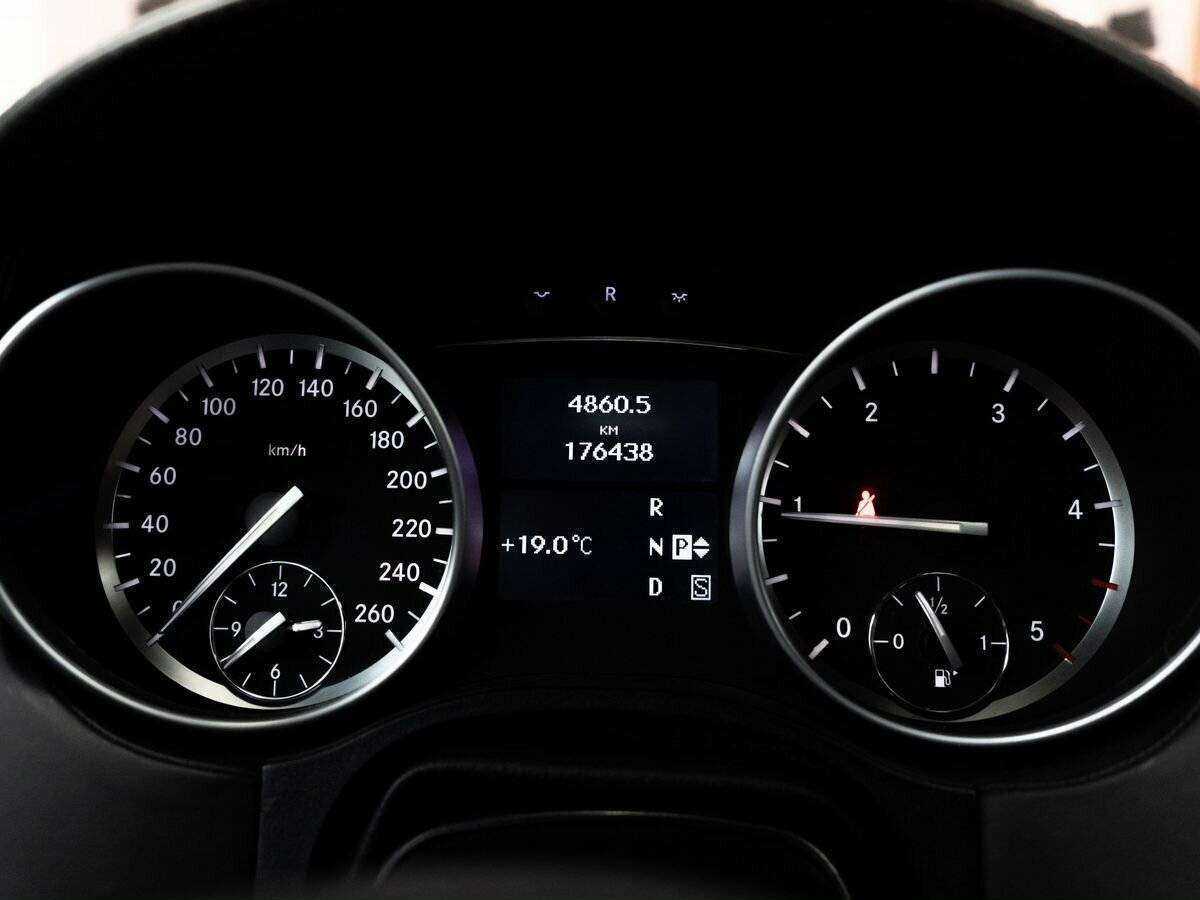 Купить Mercedes-Benz GL-Класс 350, 2012, 175 133 км, фото №12