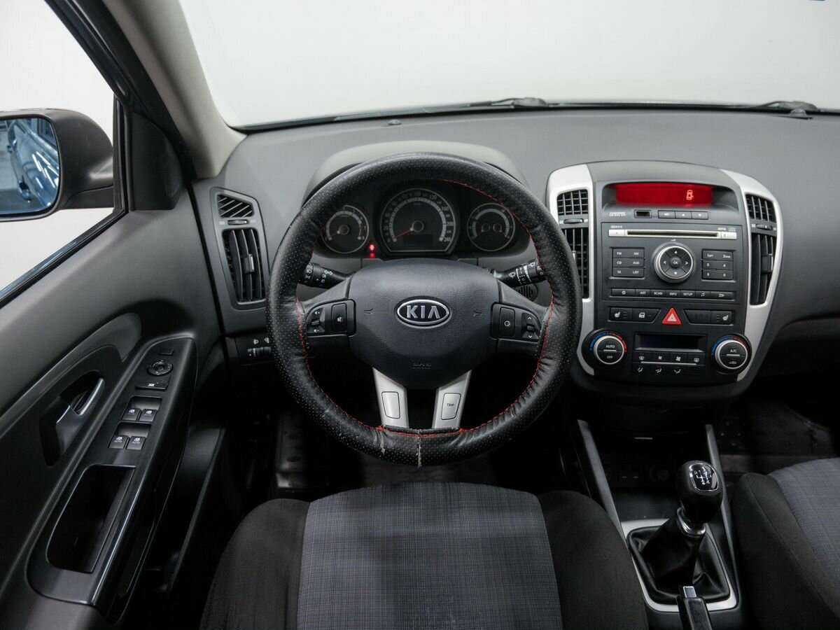 Купить Kia Ceed, 2010, 194 000 км, фото №12