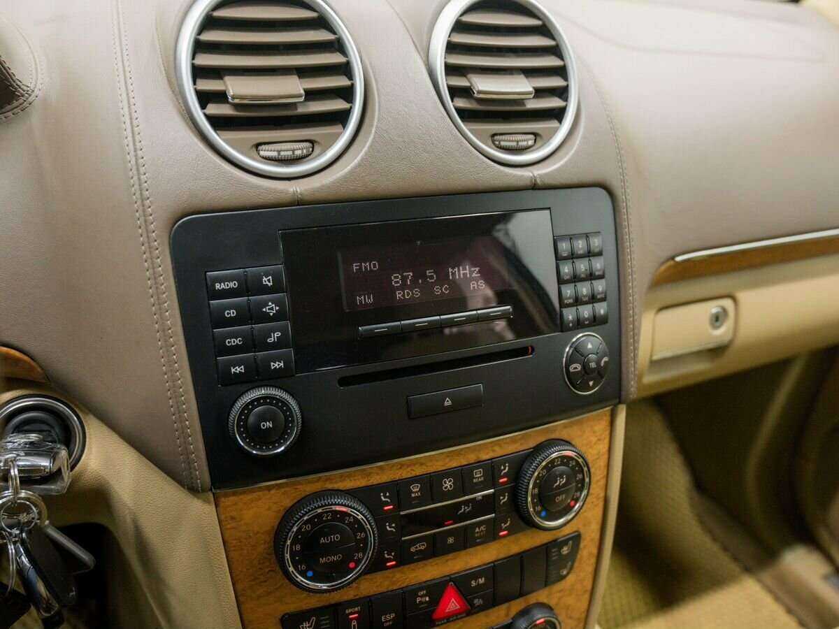 Купить Mercedes-Benz GL-Класс 320, 2008, 240 000 км, фото №21