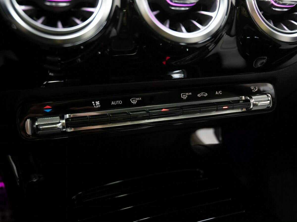 Купить Mercedes-Benz CLA 200, 2020, 67 000 км, фото №23