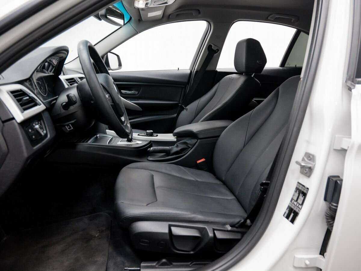 Купить BMW 3 серии 318i, 2016, 168 000 км, фото №14