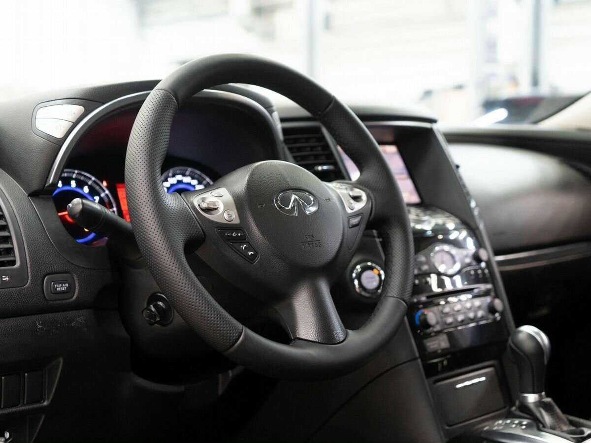 Купить Infiniti FX35, 2008, 125 000 км, фото №4