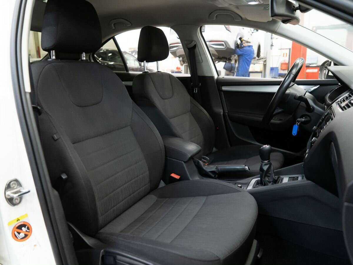 Купить Skoda Octavia, 2014, 287 000 км, фото №8