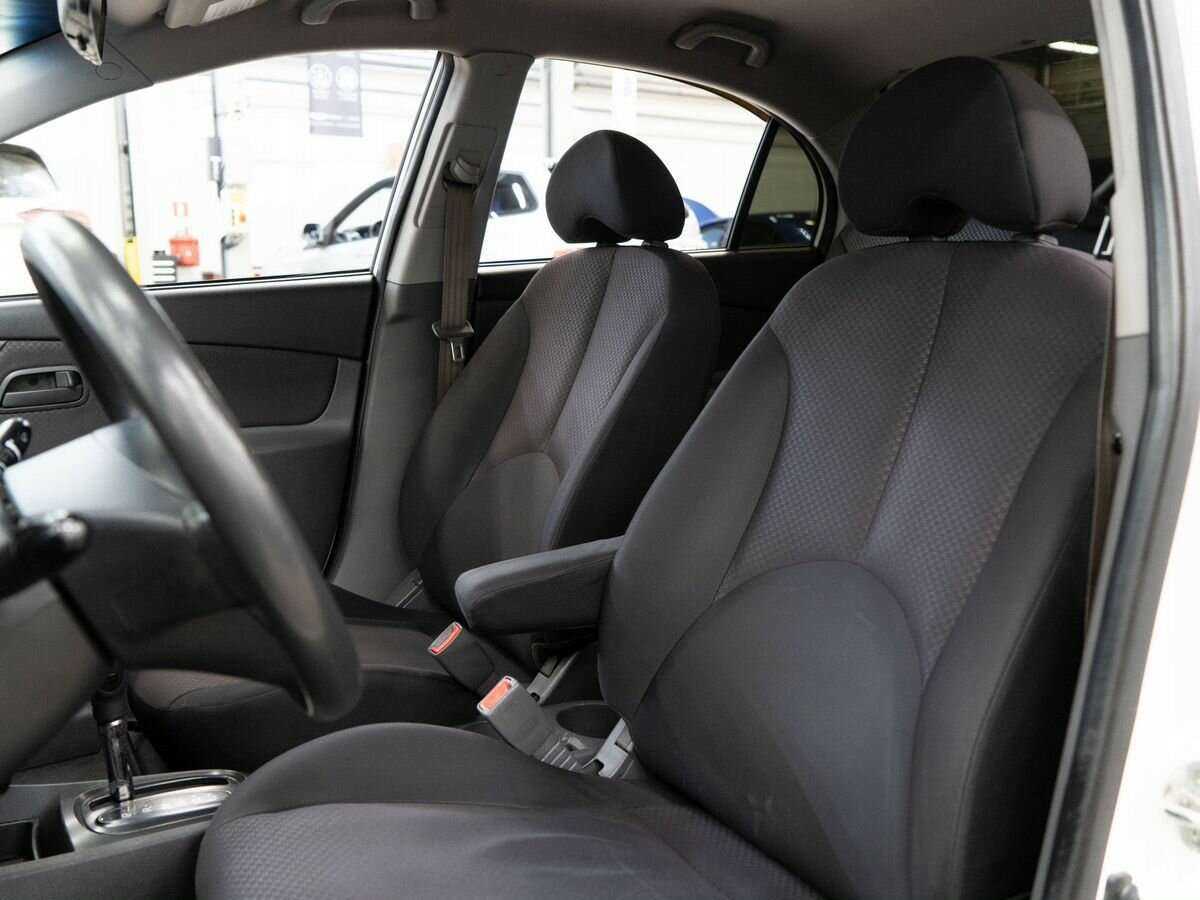 Купить Kia Rio, 2010, 198 000 км, фото №6