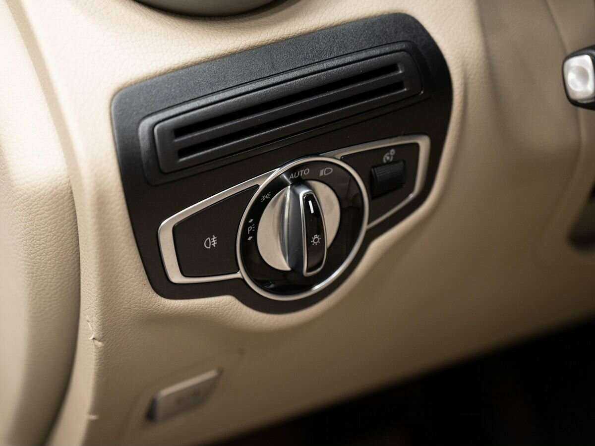 Купить Mercedes-Benz GLC 220 d, 2015, 175 000 км, фото №14