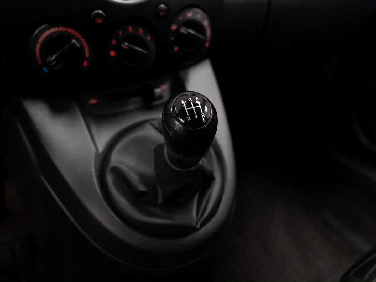 Купить Mazda 2, 2008, 240 000 км, фото №15