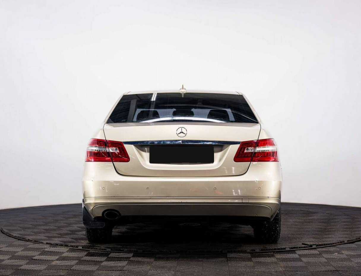 Mercedes-Benz E-Класс