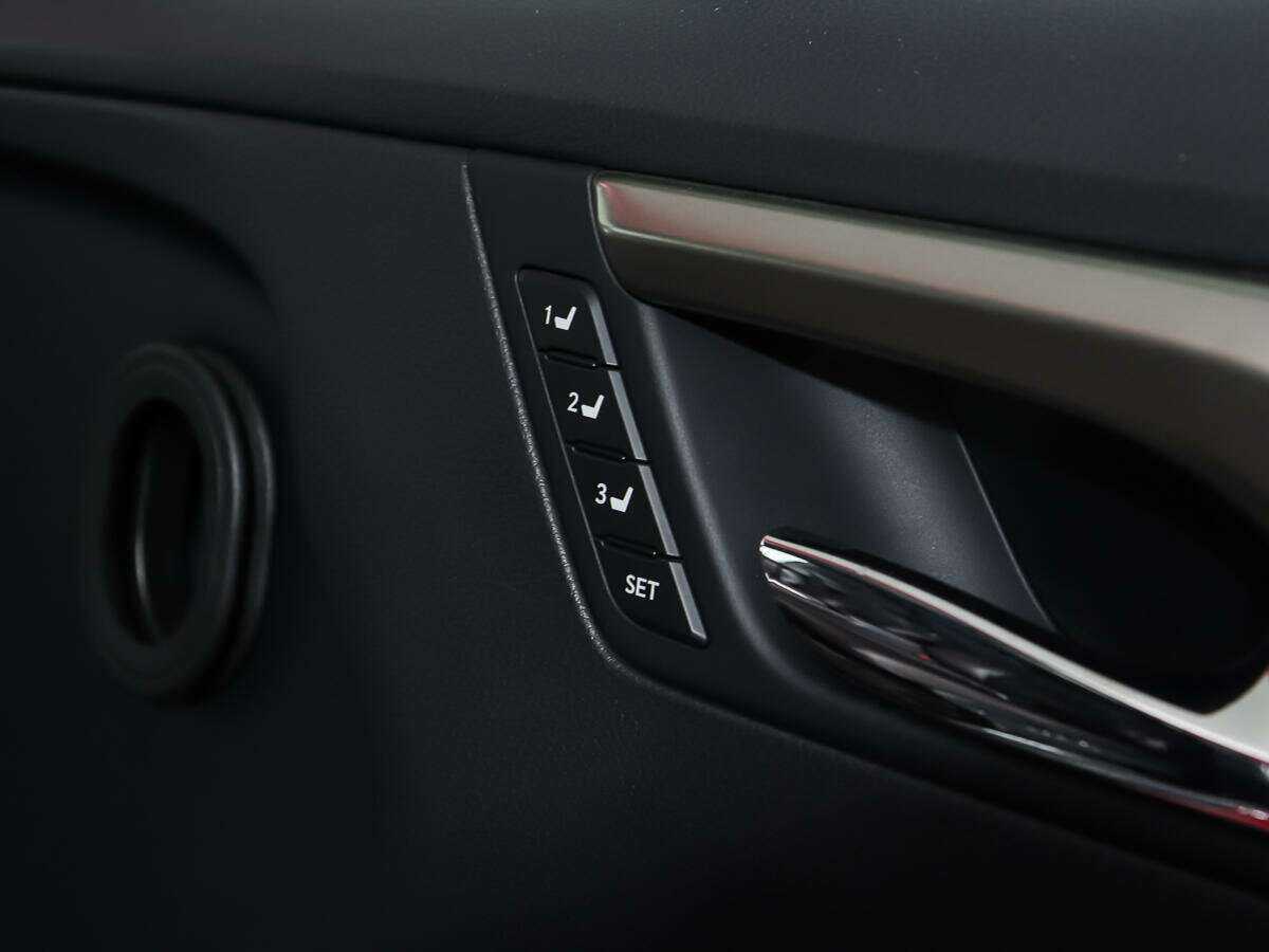 Купить Lexus RX 300, 2021, 127 091 км, фото №15