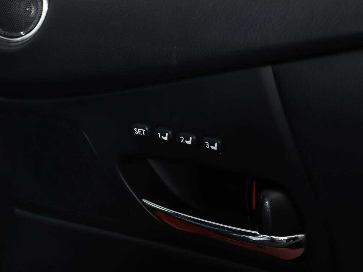 Купить Lexus RX 450h, 2010, 168 559 км, фото №16