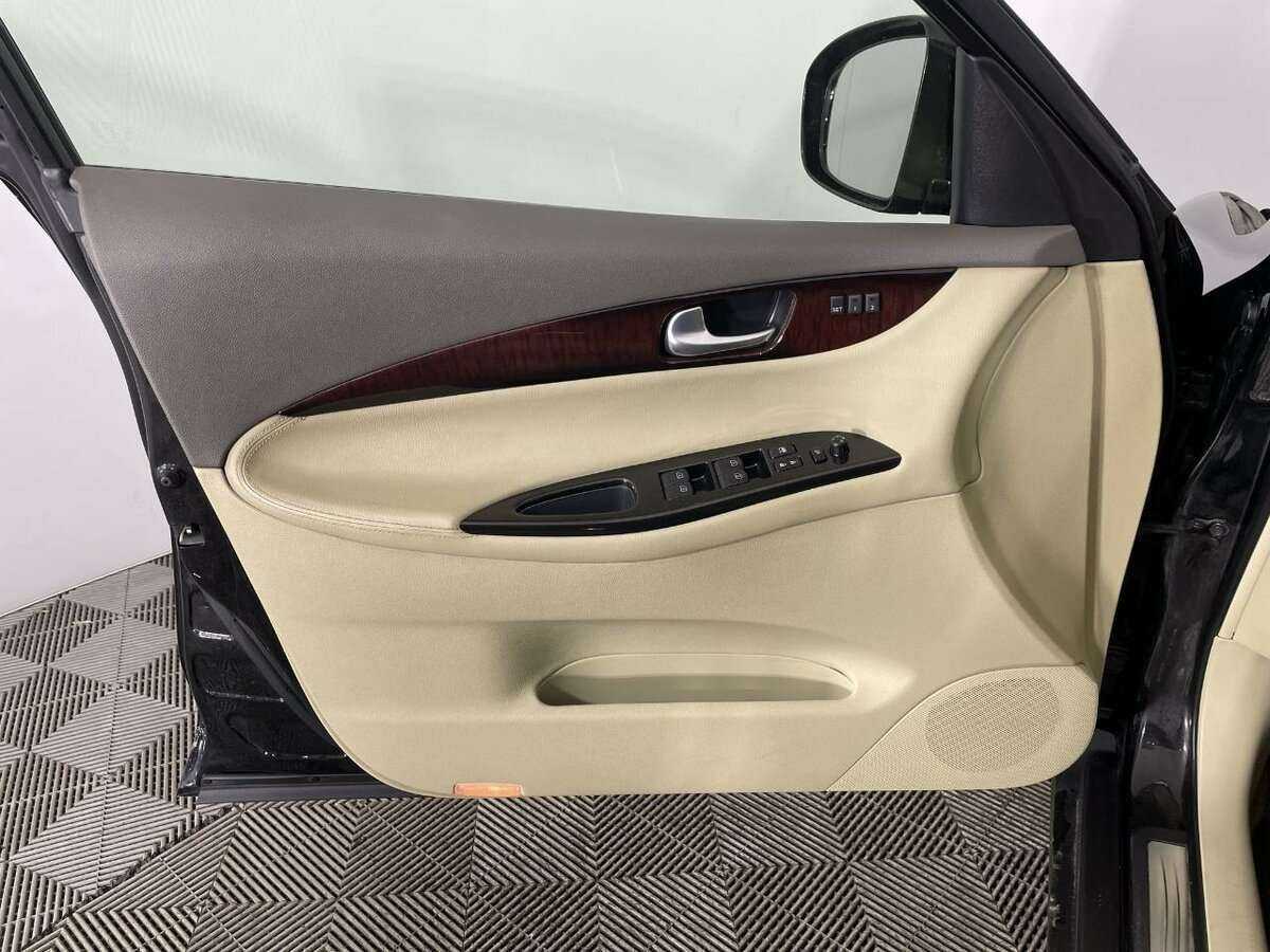 Купить Infiniti EX25, 2011, 260 155 км, фото №6