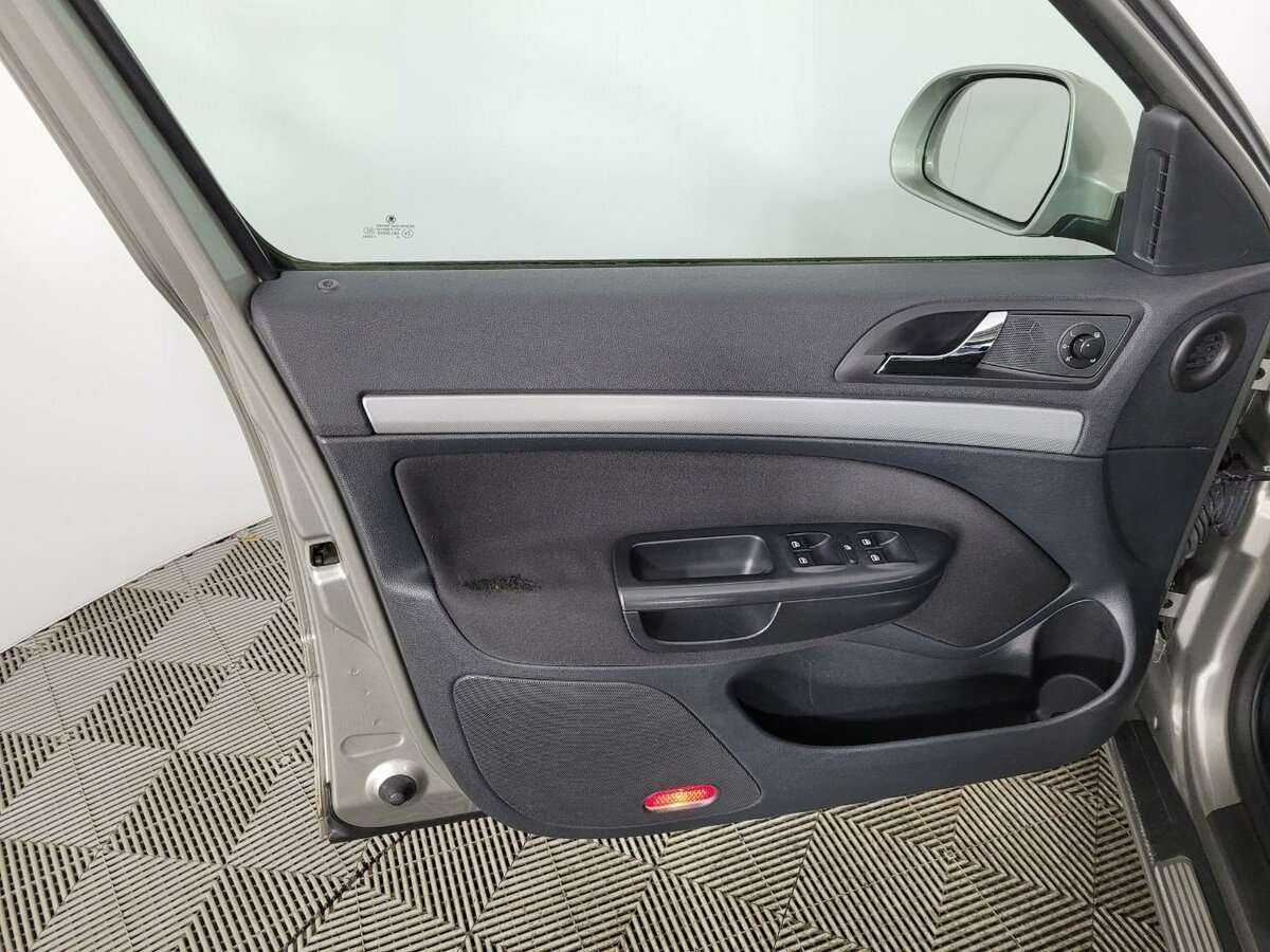 Купить Skoda Octavia DSG7, 2010, 270 811 км, фото №8