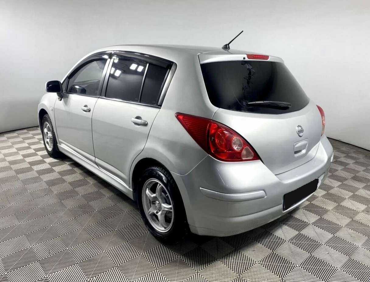 Купить Nissan Tiida, 2011, 353 001 км, фото №8