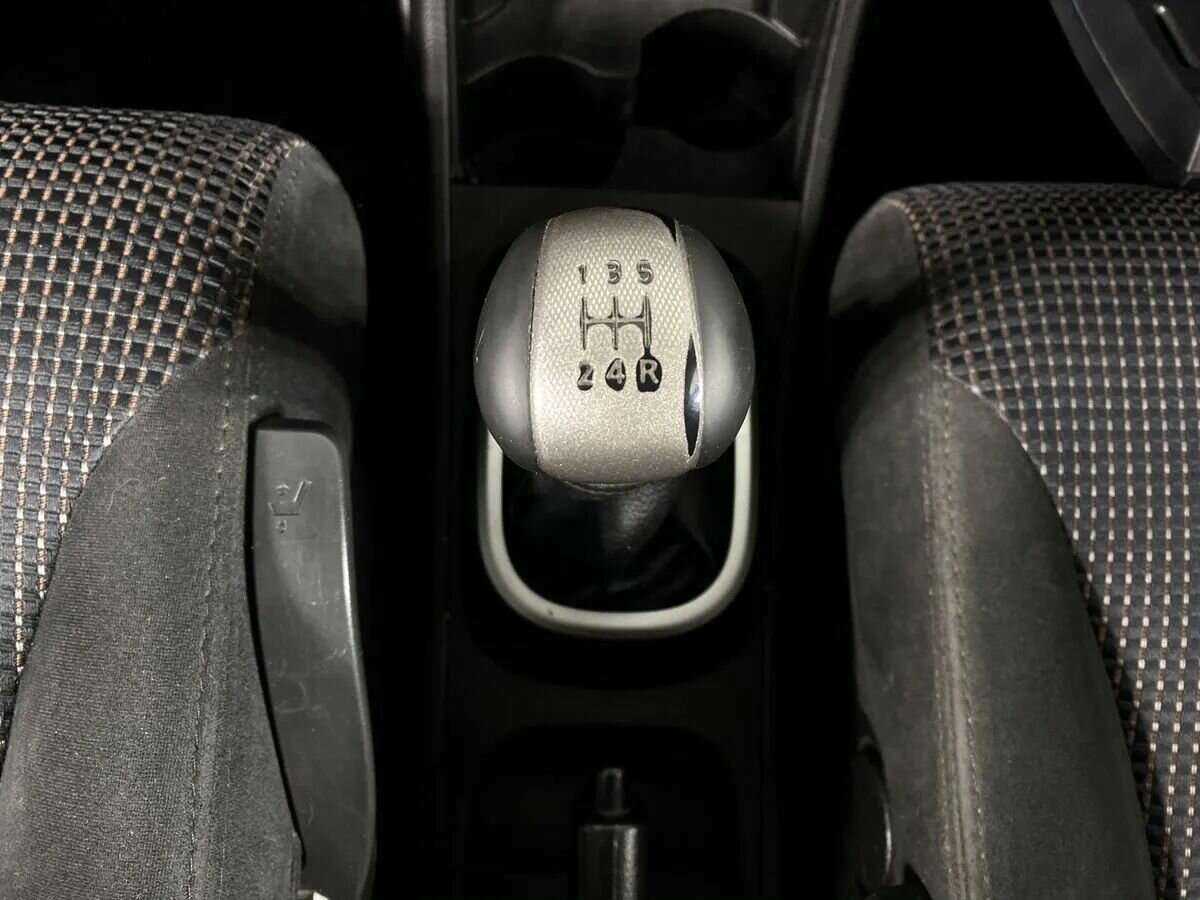 Купить Nissan Tiida, 2011, 353 001 км, фото №14