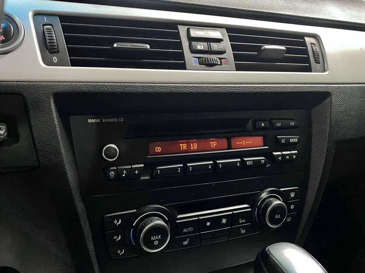 Купить BMW 3 серии 318i, 2011, 168 000 км, фото №14