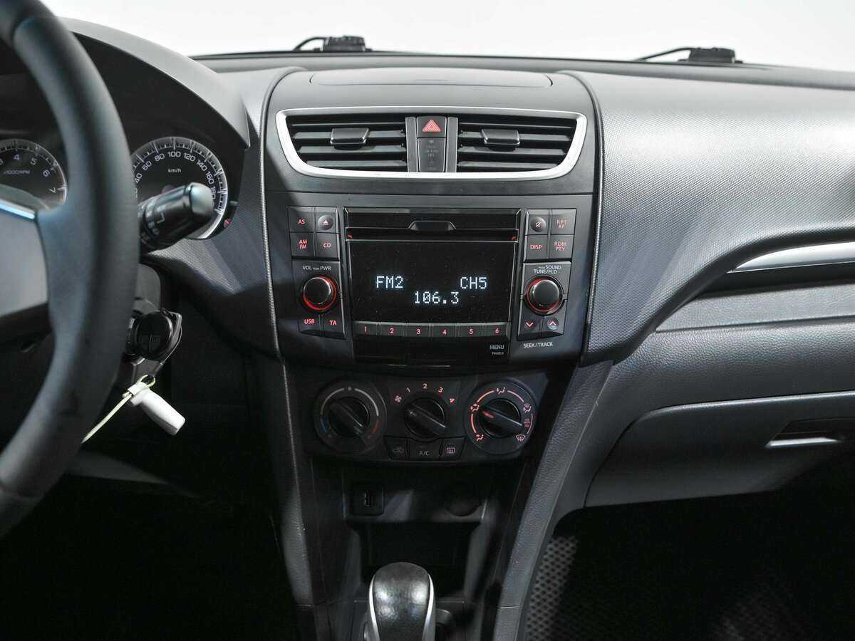 Купить Suzuki Swift, 2011, 135 725 км, фото №10