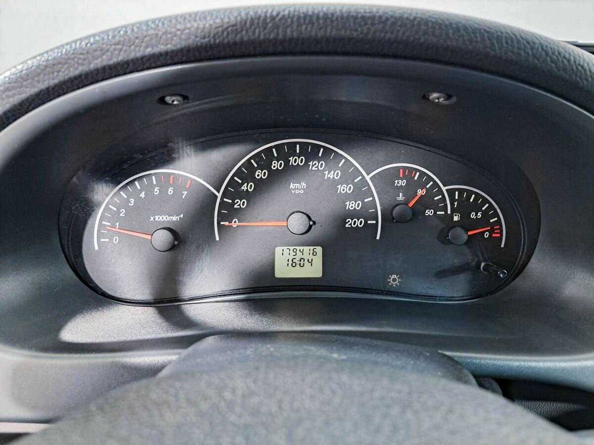 Купить Lada (ВАЗ) Priora, 2010, 180 000 км, фото №11