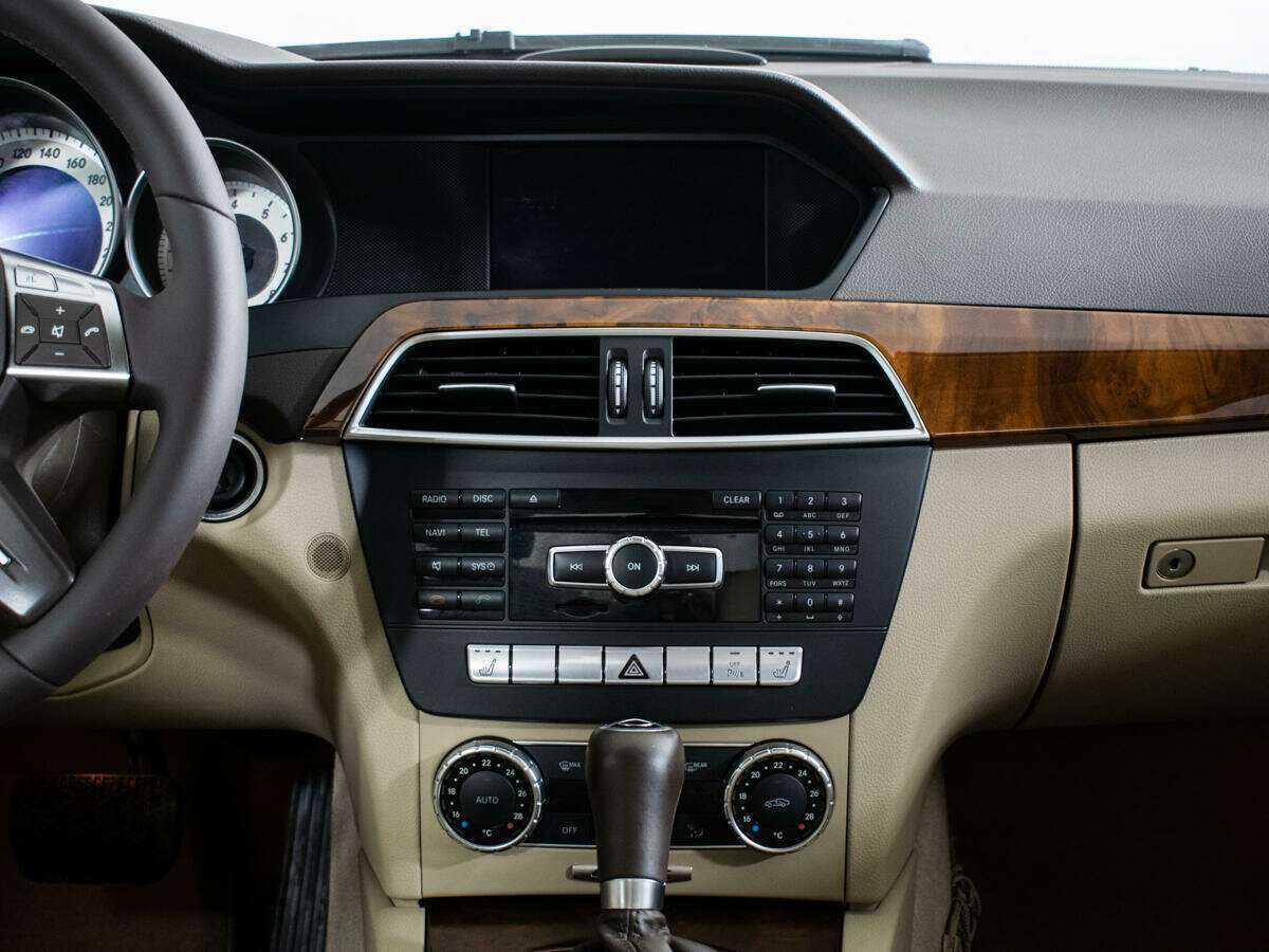 Купить Mercedes-Benz C-Класс 300, 2011, 198 377 км, фото №10