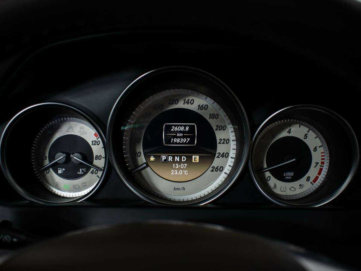 Купить Mercedes-Benz C-Класс 300, 2011, 198 377 км, фото №11