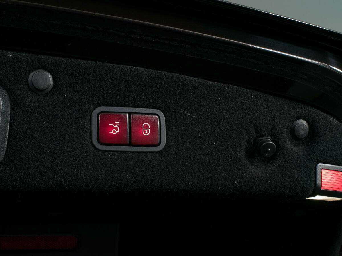 Купить Mercedes-Benz S-Класс AMG 63 AMG, 2015, 94 700 км, фото №8