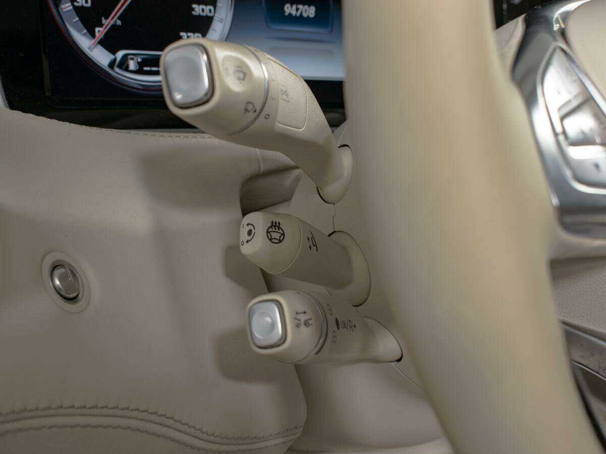 Купить Mercedes-Benz S-Класс AMG 63 AMG, 2015, 94 700 км, фото №17