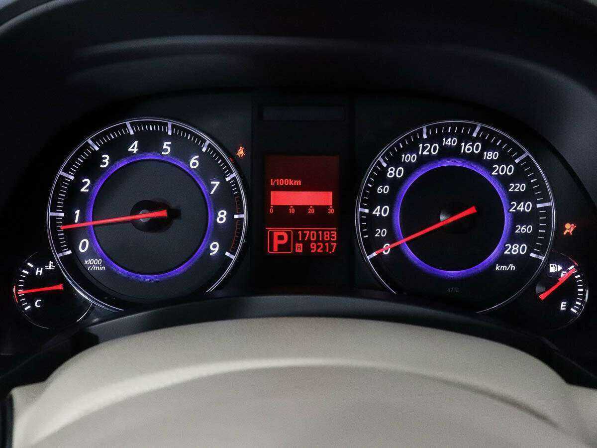 Купить Infiniti FX37, 2011, 170 182 км, фото №9