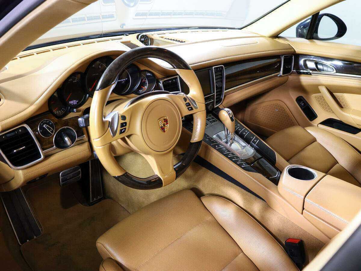 Купить Porsche Panamera 4, 2015, 158 250 км, фото №12