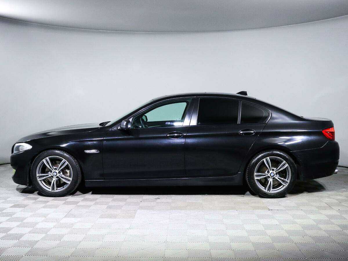 Купить BMW 5 серии 523i, 2011, 239 272 км, фото №6