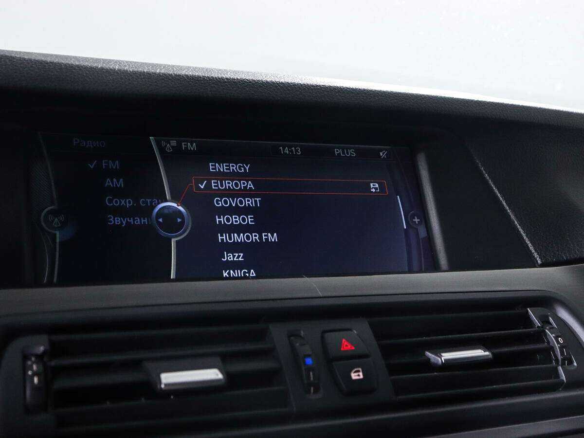 Купить BMW 5 серии 523i, 2011, 239 272 км, фото №13