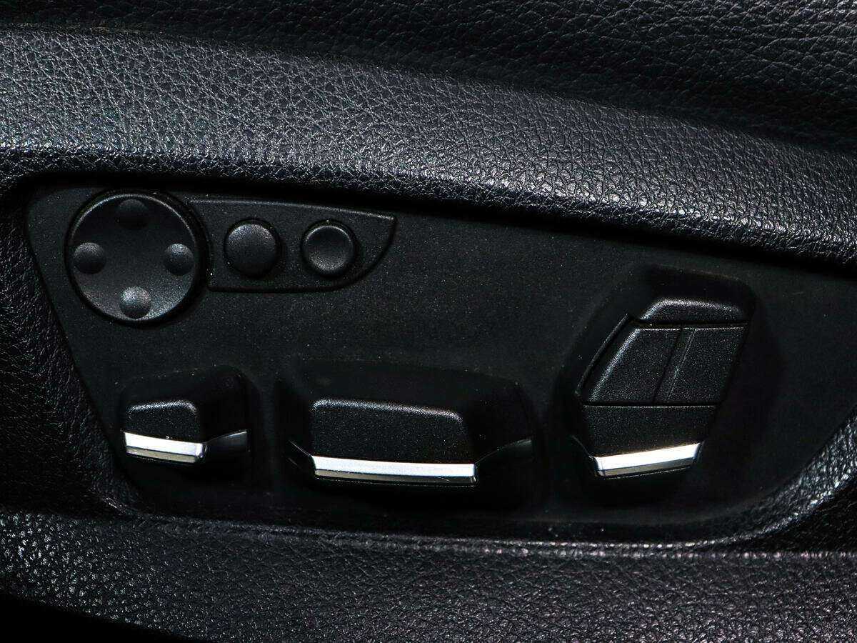 Купить BMW 5 серии 523i, 2011, 239 272 км, фото №21