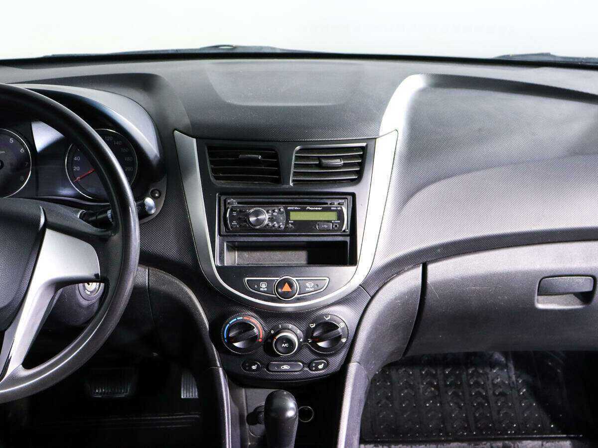 Купить Hyundai Solaris, 2011, 152 235 км, фото №11