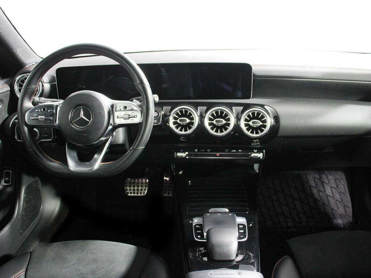Купить Mercedes-Benz CLA 250, 2019, 68 876 км, фото №9