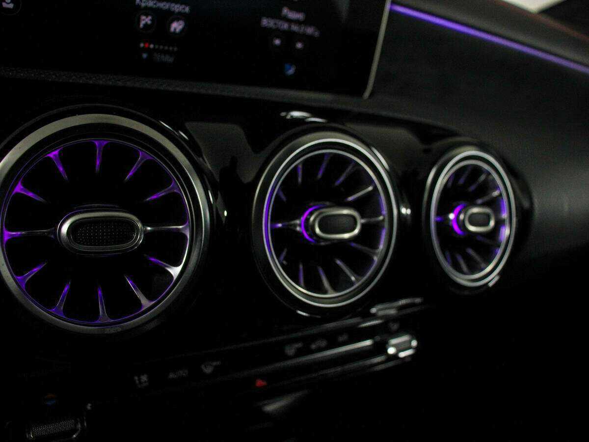 Купить Mercedes-Benz CLA 250, 2019, 68 876 км, фото №21