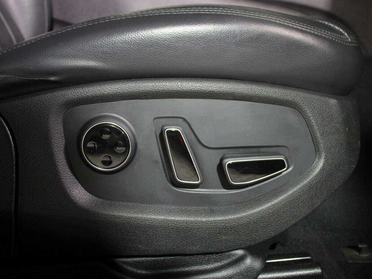 Купить Hyundai Genesis, 2014, 129 500 км, фото №14