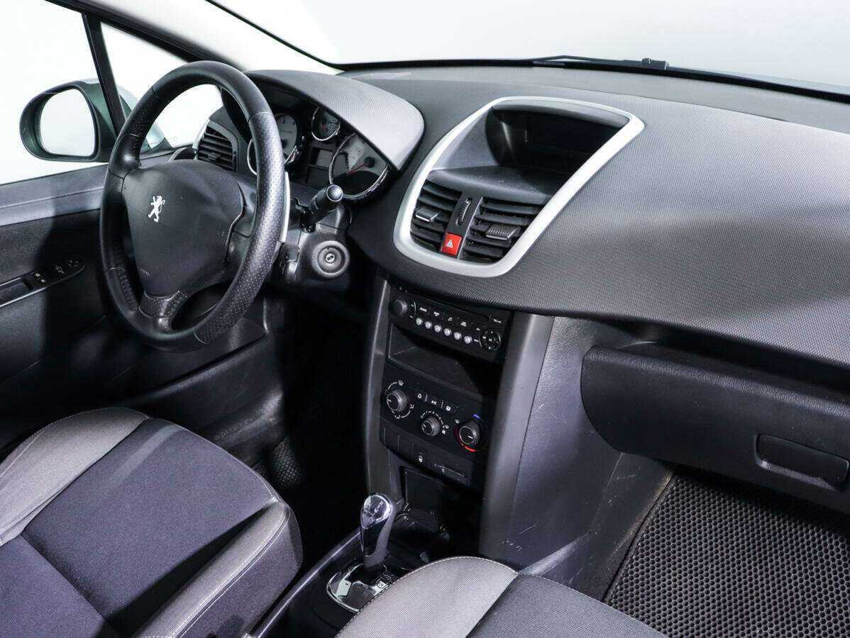 Купить Peugeot 207, 2010, 108 000 км, фото №7