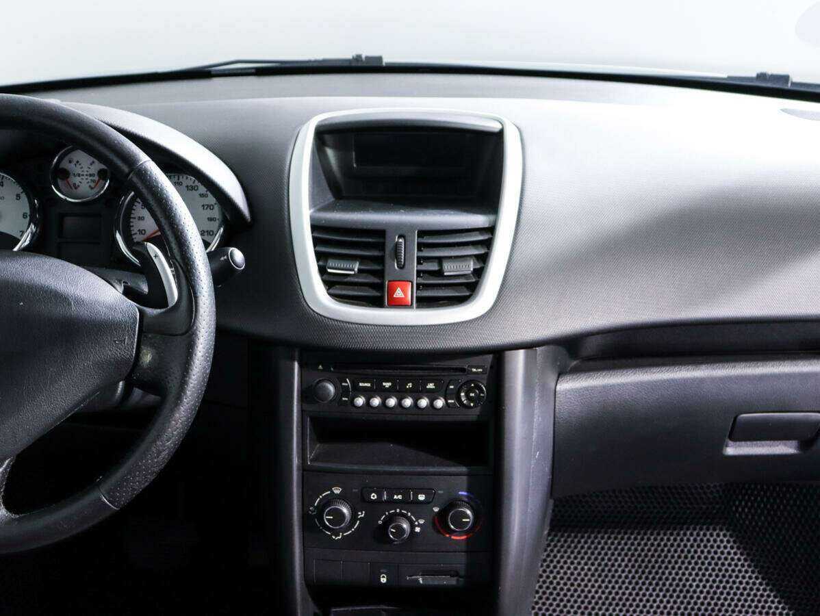 Купить Peugeot 207, 2010, 108 000 км, фото №11