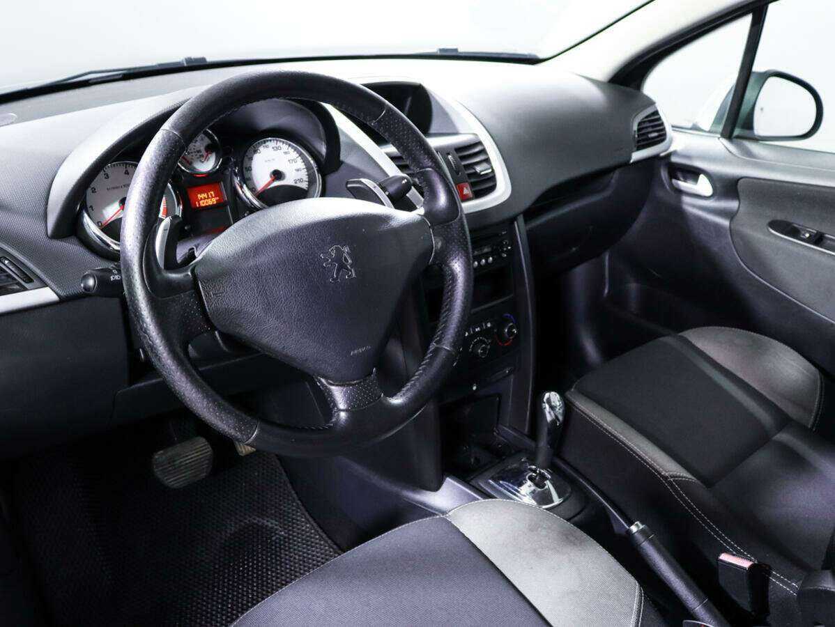 Купить Peugeot 207, 2010, 108 000 км, фото №12