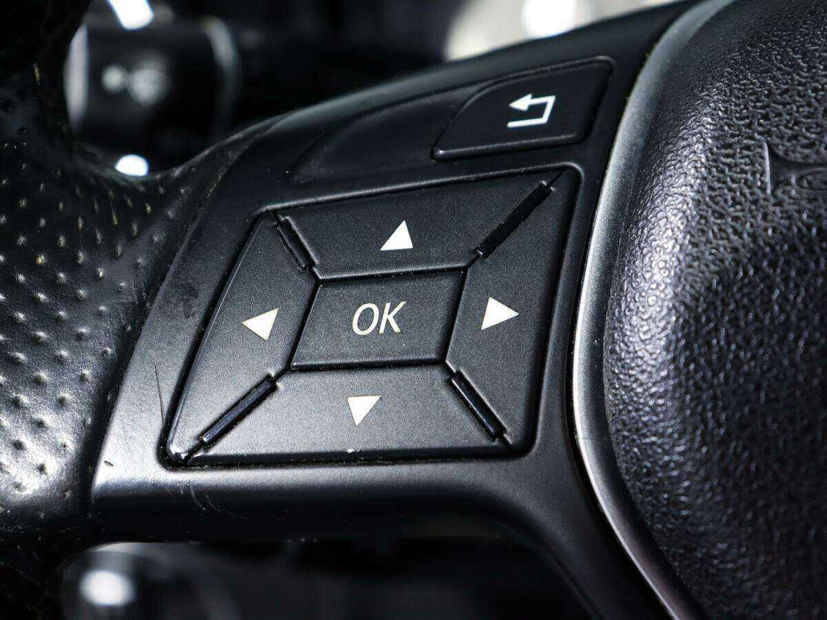 Купить Mercedes-Benz GLA 250, 2015, 126 700 км, фото №18