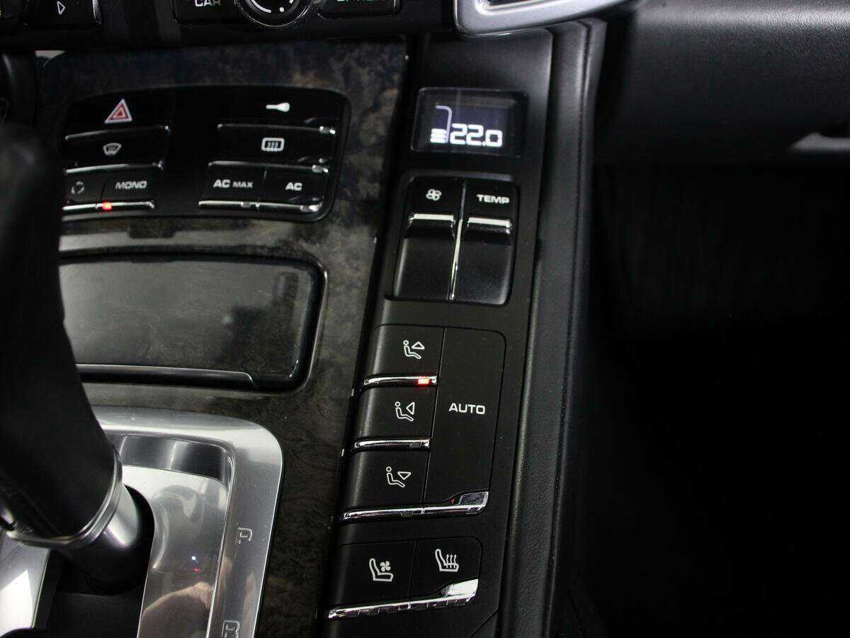 Купить Porsche Cayenne Turbo, 2010, 200 357 км, фото №27