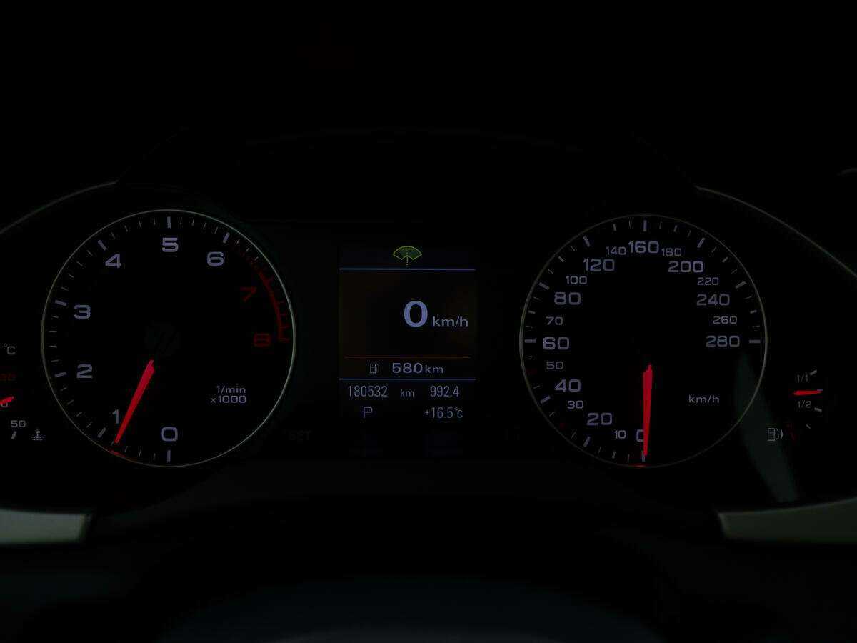 Купить Audi A4, 2009, 180 531 км, фото №10