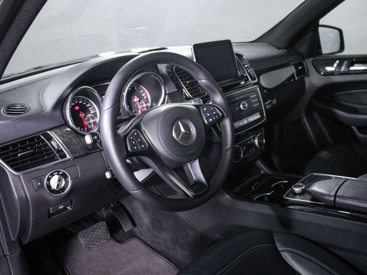 Купить Mercedes-Benz GLS 400, 2018, 131 007 км, фото №14